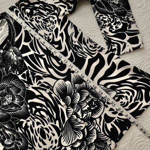 Pierri New York Floral Beaded Cardigan Sweater - Picture 9 of 15